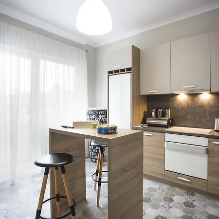 The Corner Apartment *